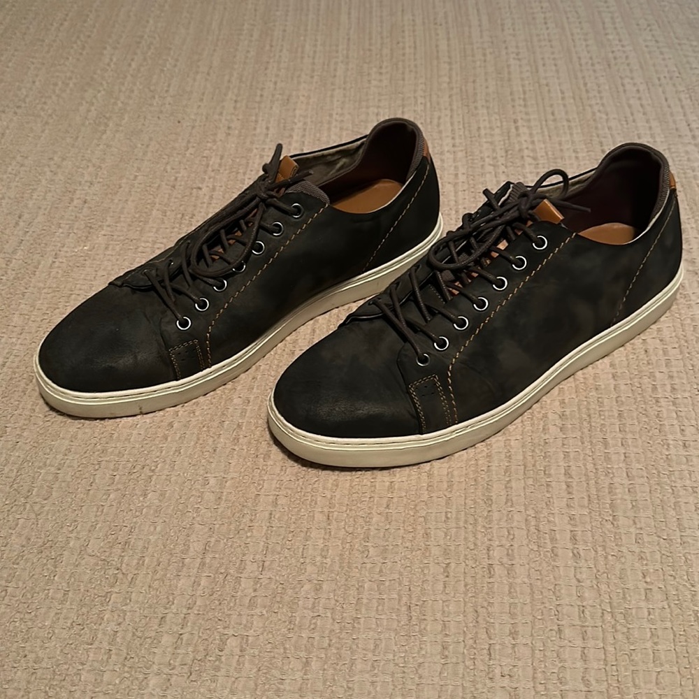 Kenneth Cole Reaction sneakers